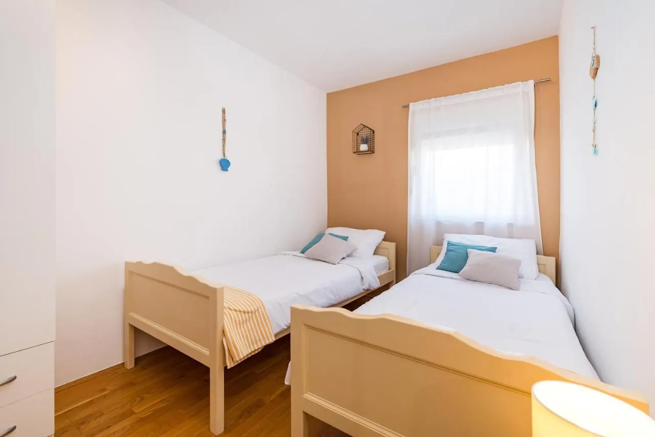 Apartments By The Sea Maslenica, Novigrad - 21903 Jasenice  Jasenice (Zadar)